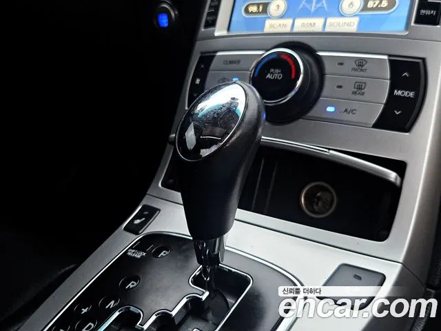 Hyundai Genesis 2009 thumb 9