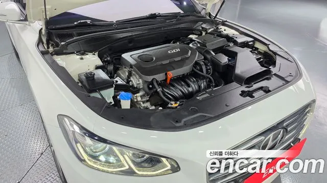 Hyundai Grandeur 2017 thumb 6