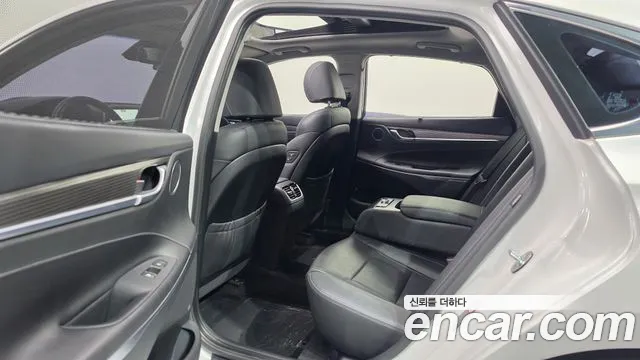 Hyundai Grandeur 2017 thumb 11