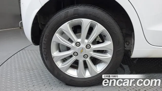 Chevrolet Spark 2016 thumb 5
