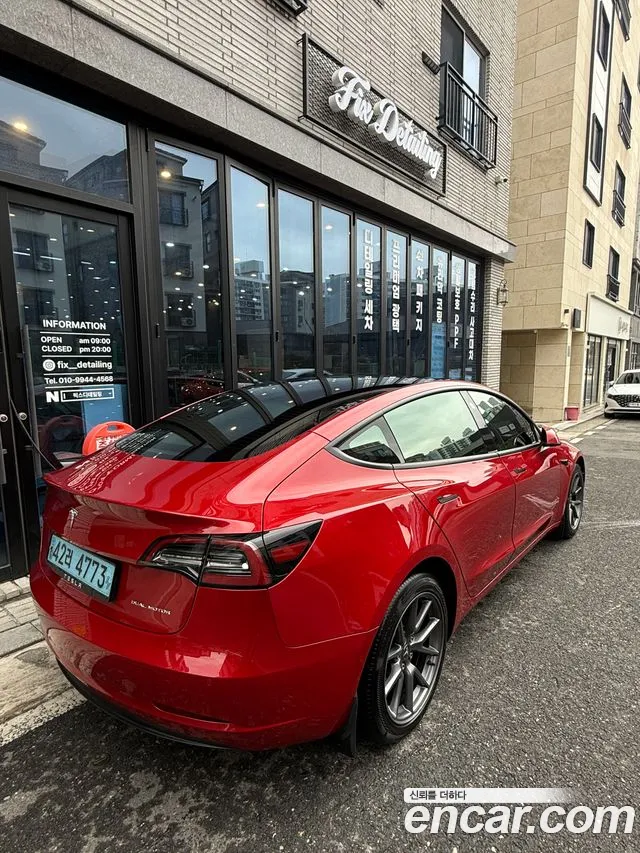 Tesla Model 3 2022 thumb 3