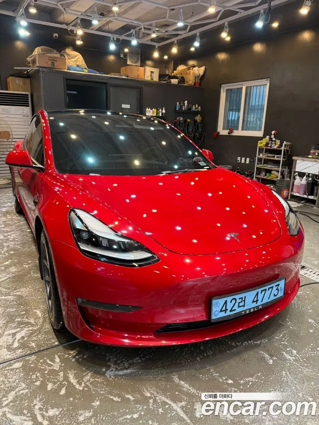Tesla Model 3 2022 thumb 4