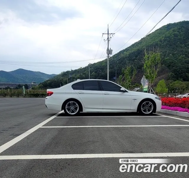 BMW 5 серии 2016 thumb 5