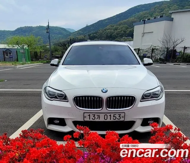 BMW 5 серии 2016 thumb 10