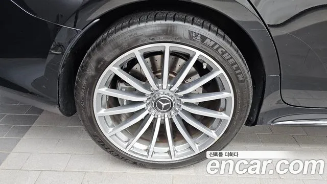 Mercedes-Benz AMG GT 2021 thumb 5