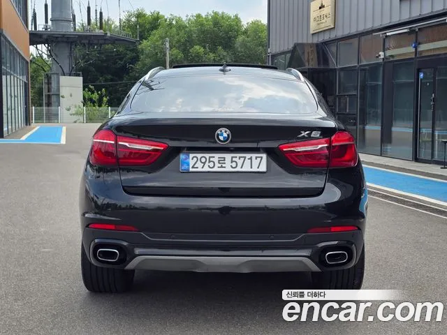 BMW X6 2018 thumb 4