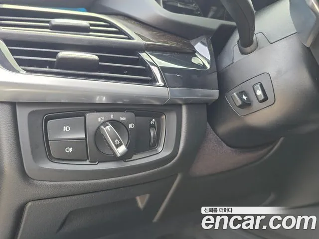 BMW X6 2018 thumb 10
