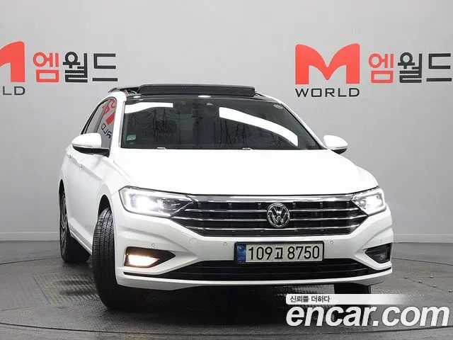Volkswagen Jetta 2021 thumb 2