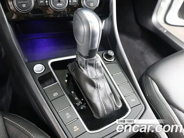 Volkswagen Jetta 2021 thumb 8