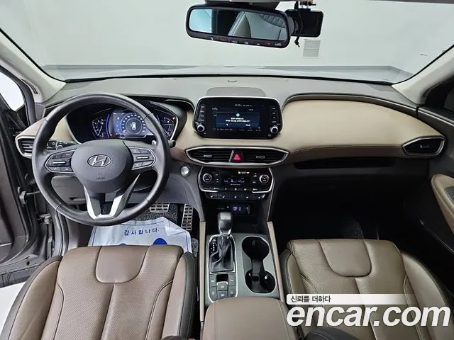 Hyundai Santa Fe 2018 thumb 7