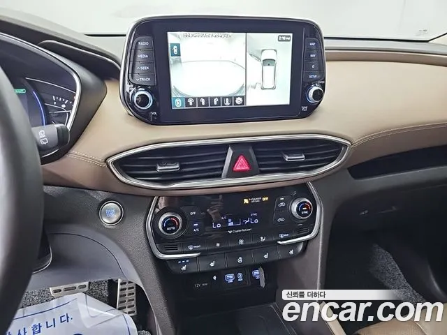 Hyundai Santa Fe 2018 thumb 10