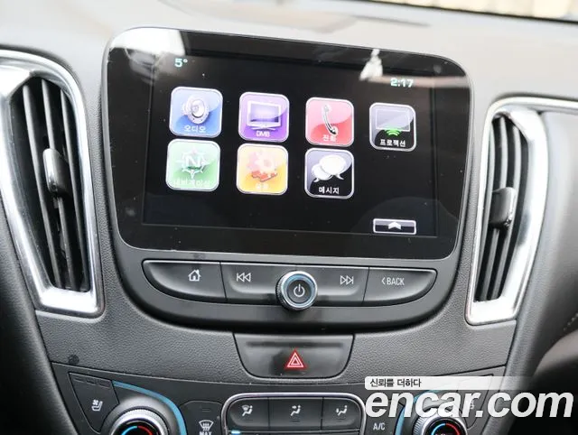 Chevrolet Malibu 2018 thumb 9