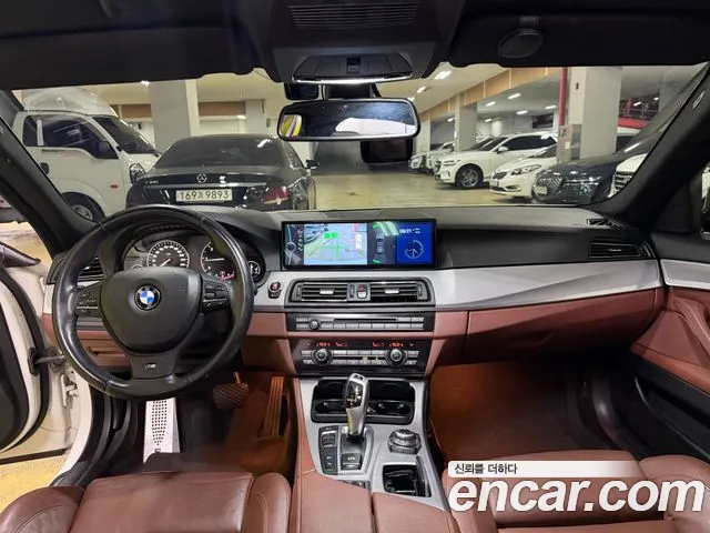BMW 5 серии 2012 thumb 9