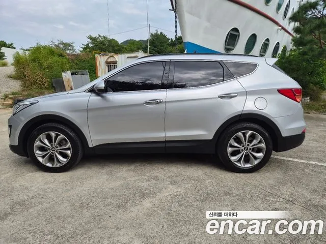 Hyundai Santa Fe 2015 thumb 4