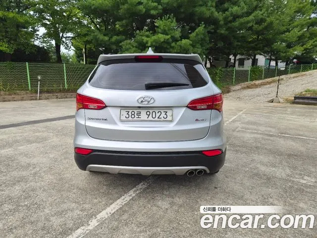 Hyundai Santa Fe 2015 thumb 6