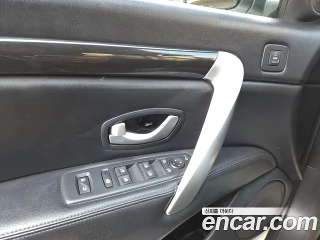 Renault Latitude 2018 thumb 8