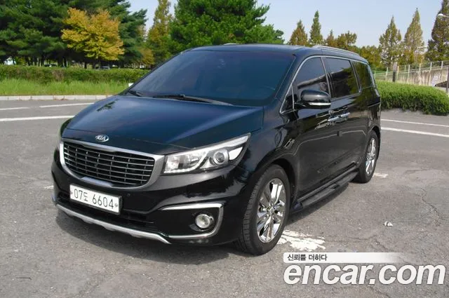 Kia Carnival 2017 thumb 11