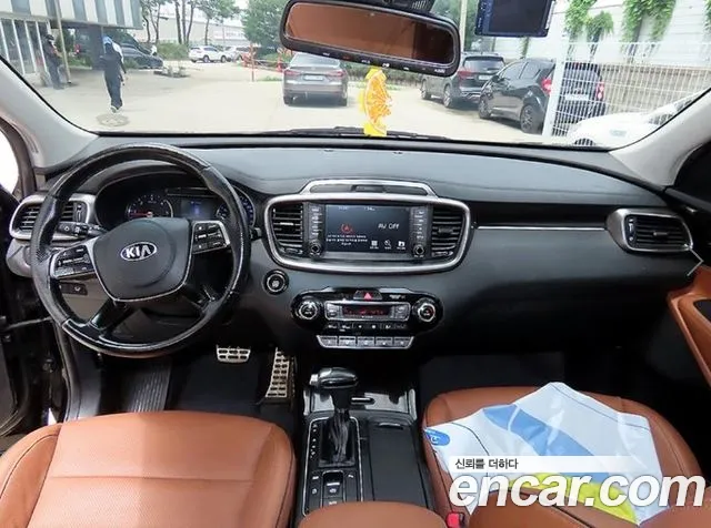 Kia Sorento 2018 thumb 11