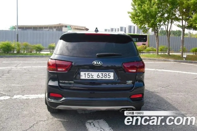 Kia Sorento 2017 thumb 4