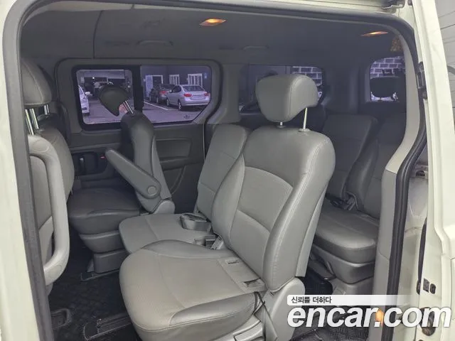 Hyundai Starex 2010 thumb 8