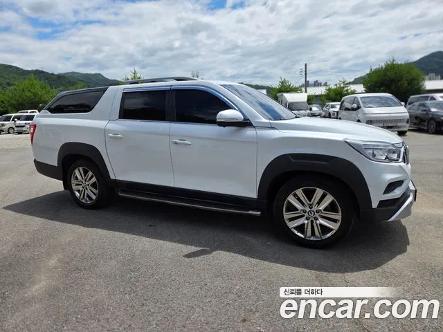 KG_Mobility_Ssangyong Rexton 2019 thumb 2