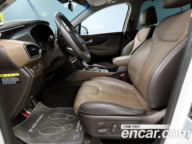 Hyundai Santa Fe 2018 thumb 6