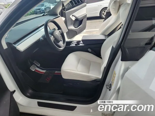 Tesla Model Y 2021 thumb 7