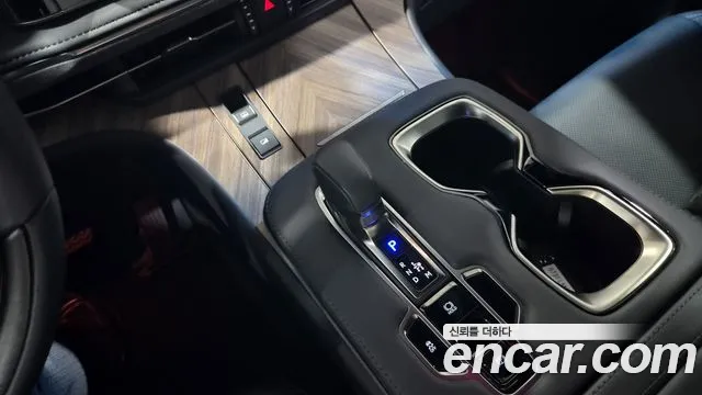 Lexus LM 2025 thumb 9