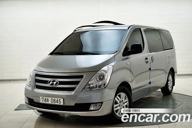 Hyundai Starex 2016 thumb 2