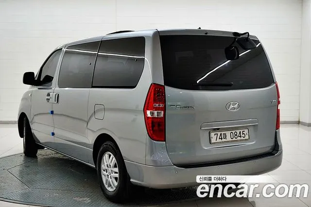Hyundai Starex 2016 thumb 3