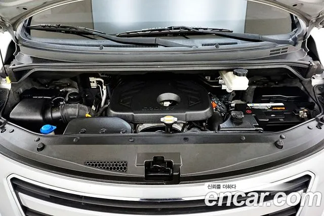 Hyundai Starex 2016 thumb 8
