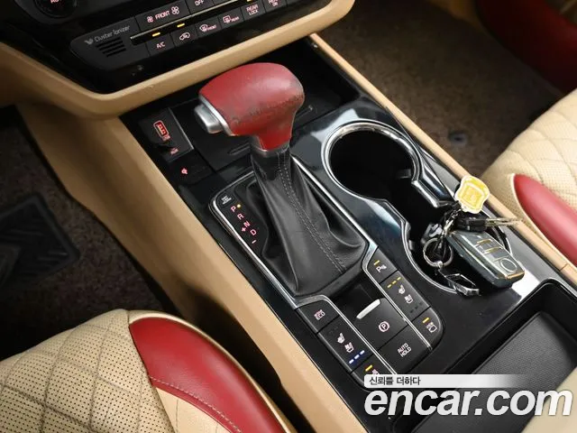 Kia Carnival 2020 thumb 9