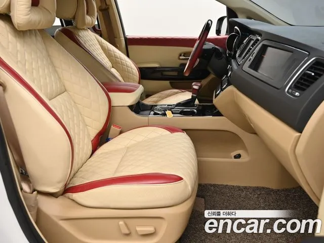 Kia Carnival 2020 thumb 10
