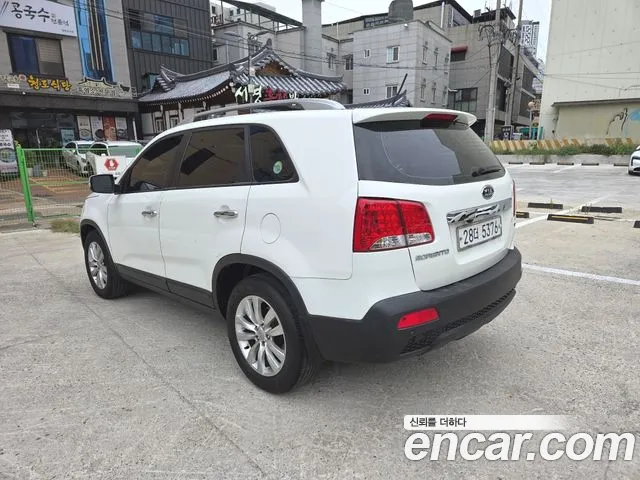 Kia Sorento 2010 thumb 4