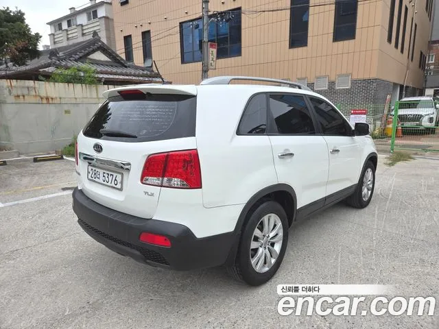 Kia Sorento 2010 thumb 6