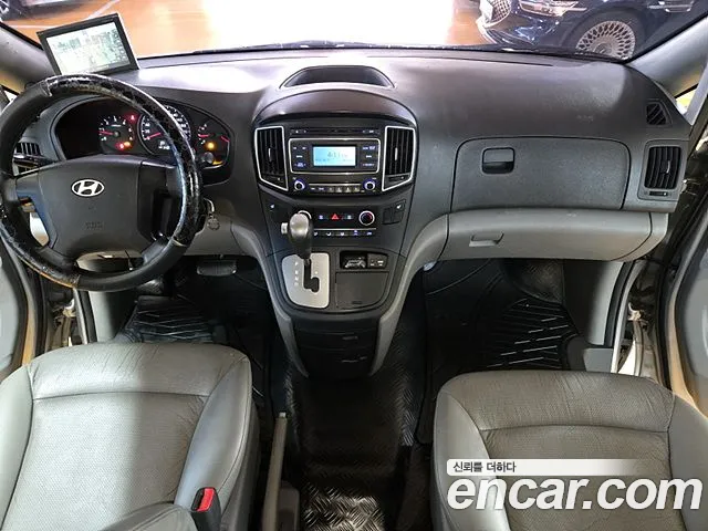 Hyundai Starex 2016 thumb 9