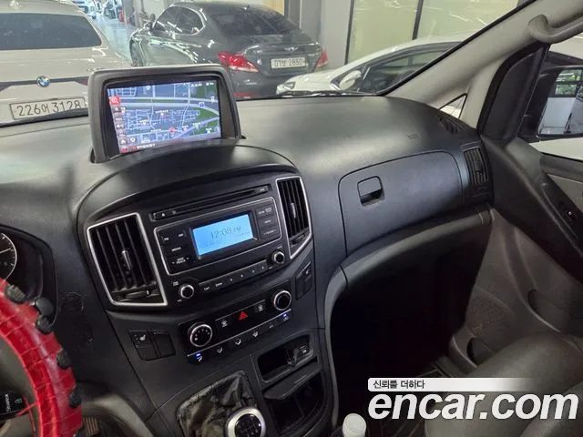 Hyundai Starex 2018 thumb 5