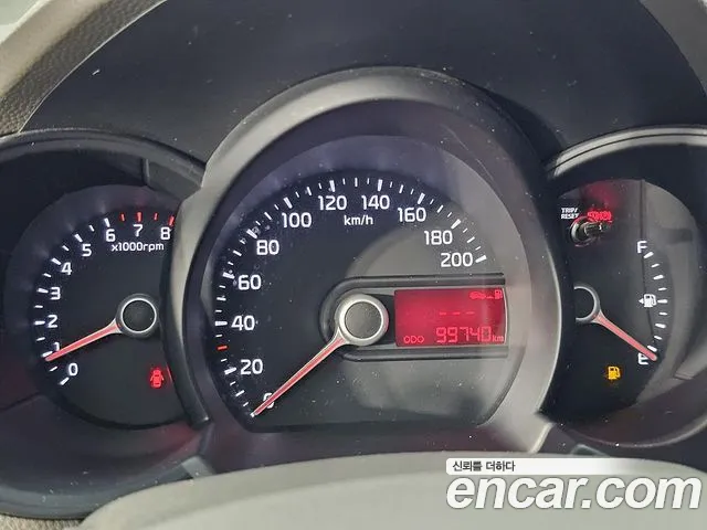 Kia Morning 2013 thumb 7