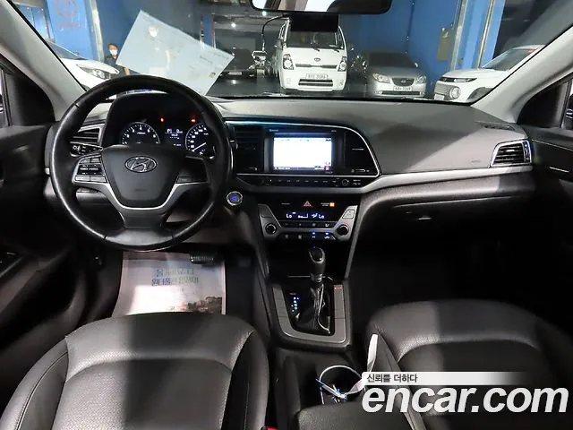 Hyundai Avante 2016 thumb 5