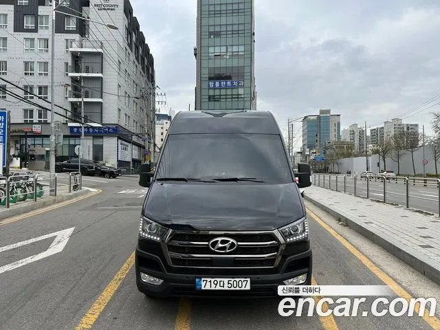 Hyundai Staria 2021 thumb 6