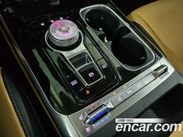 Kia Carnival 2023 thumb 9