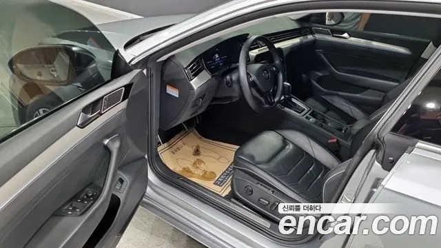 Volkswagen Arteon 2019 thumb 9