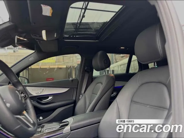 Mercedes-Benz EQC 2020 thumb 12