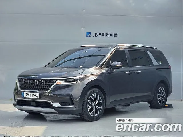 Kia Carnival 2021 thumb 11
