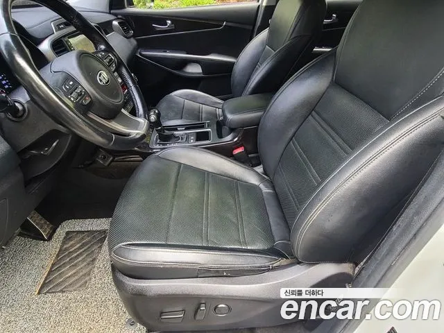 Kia Sorento 2017 thumb 10