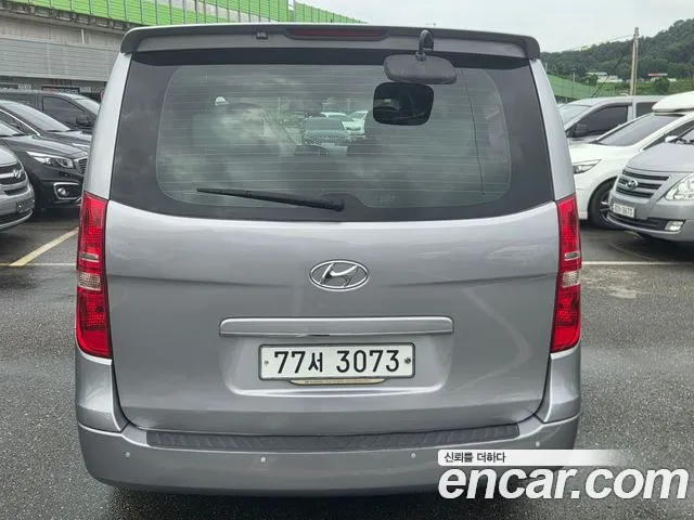 Hyundai Starex 2015 thumb 4