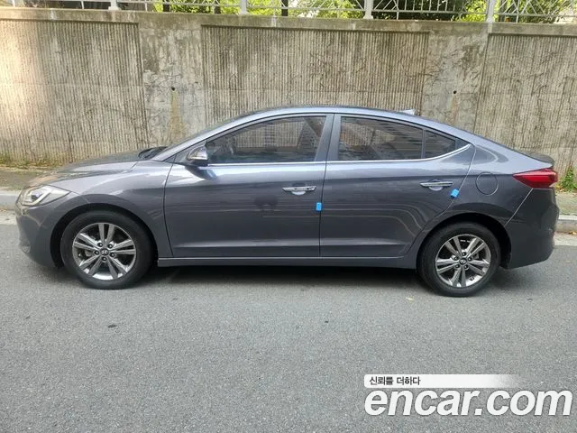 Hyundai Avante 2016 thumb 3