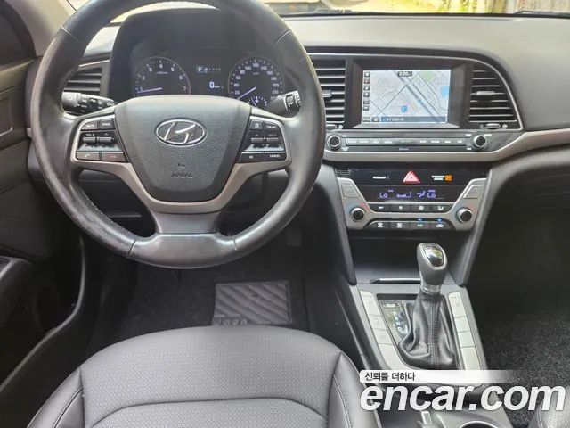 Hyundai Avante 2016 thumb 8