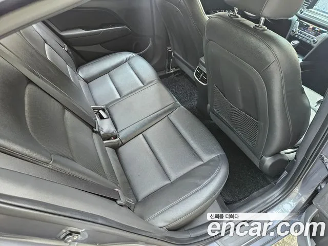 Hyundai Avante 2016 thumb 9