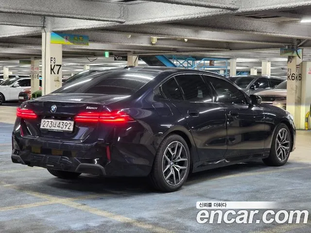 BMW 5 серии 2024 thumb 2